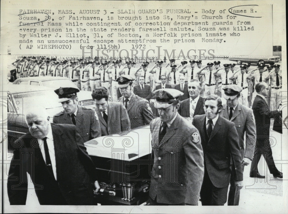 1972 Press Photo Slain Prison Guard James Souza Funeral - Historic Images