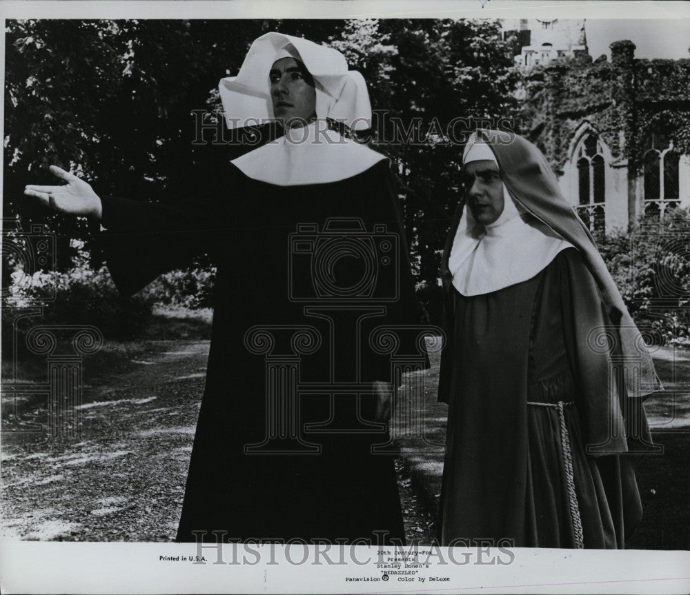 1968 Press Photo Bedazzled. - Historic Images