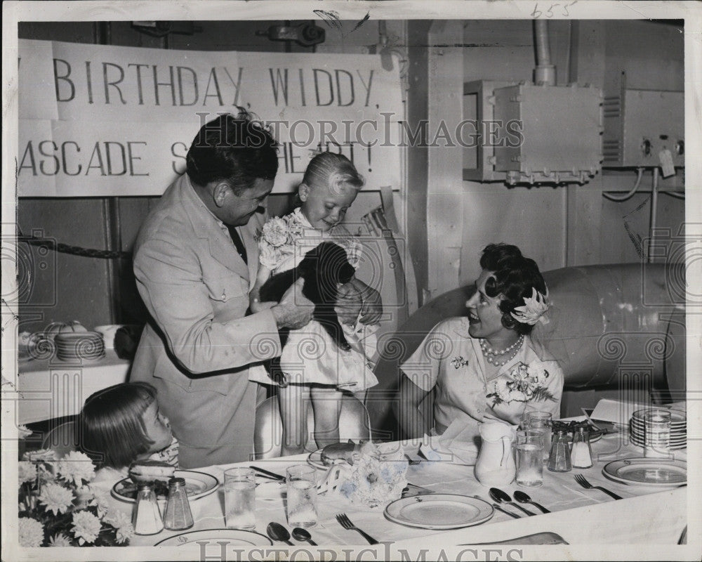 1962 Press Photo Elizabbeth &quot;Widdy&quot; Bock Heart Defect 6th Birthday Party - Historic Images