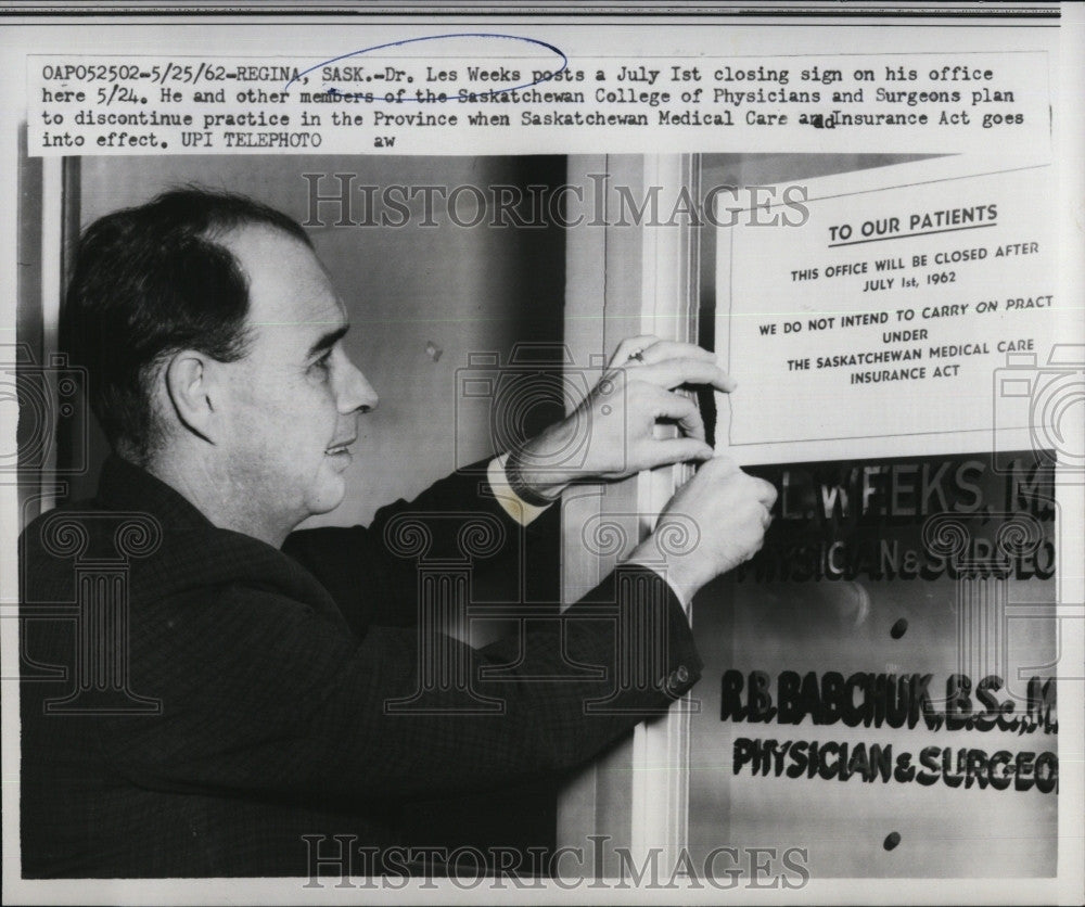 1962 Press Photo Dr Les Weeks, Saskatchewan Medical Care - Historic Images