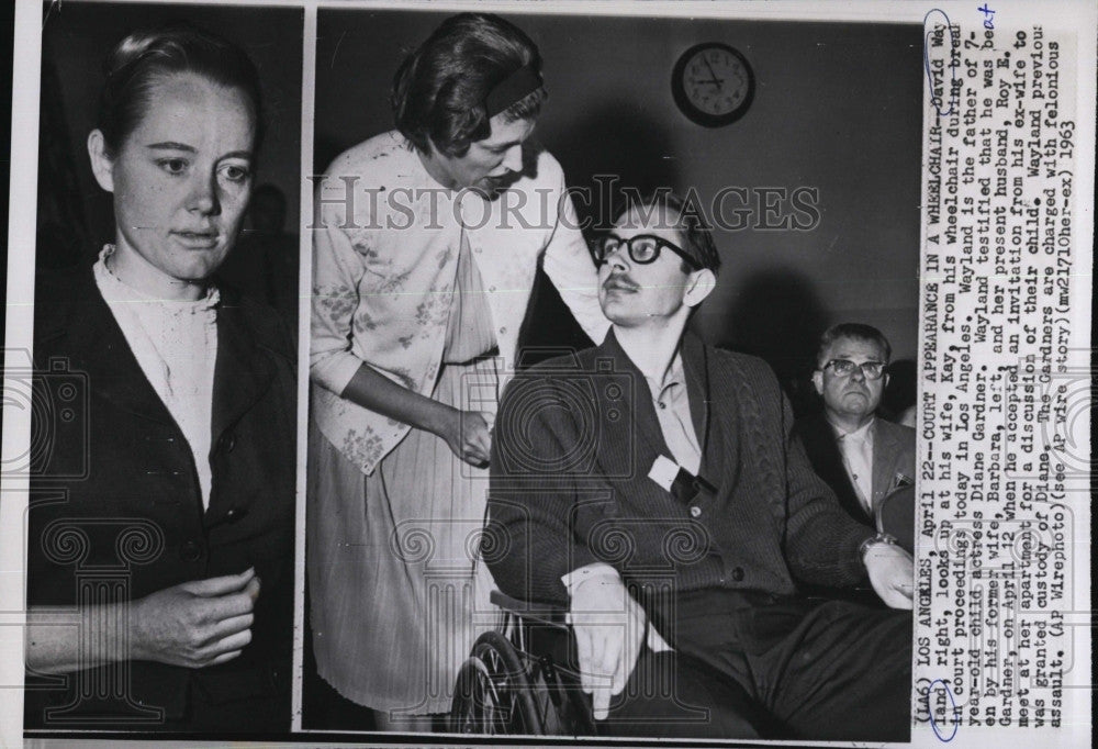 1963 Press Photo David Wayland In Wheelchair With Wife In Court Appearance - Historic Images