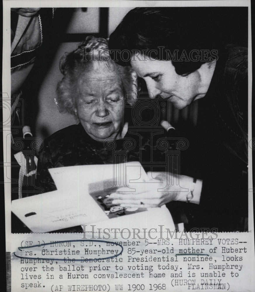 1968 Press Photo Christine Humphrey, Mother of Sen. Hubert Voting - Historic Images