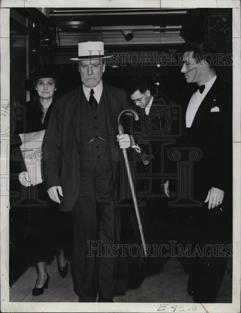 1938 Press Photo Chief Justice Charles Evans Hughes and Wife - Historic Images