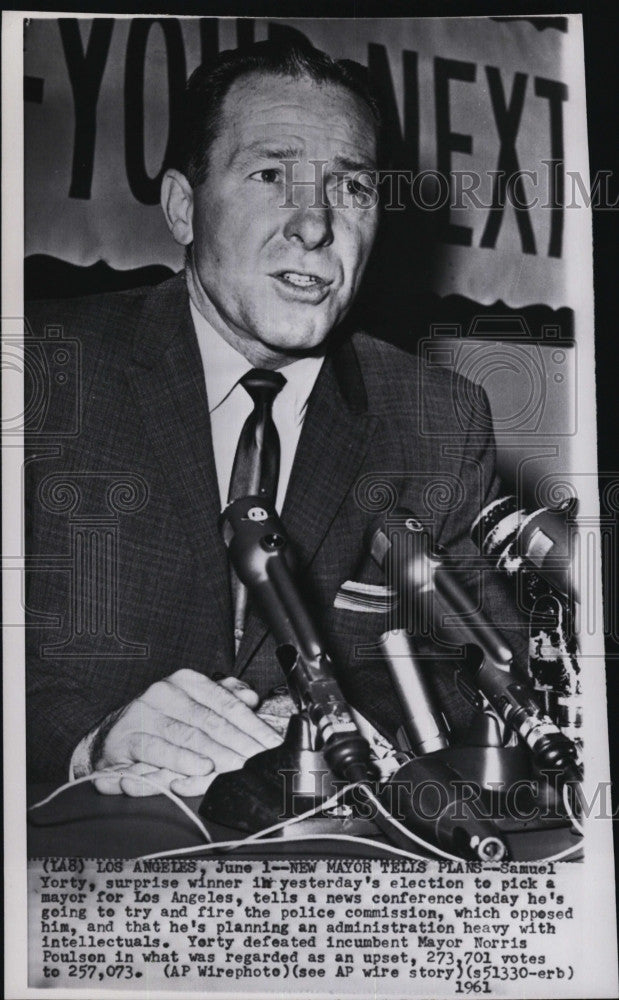 1961 Press Photo Samuel W. Yorty, Los Angeles Mayor - Historic Images