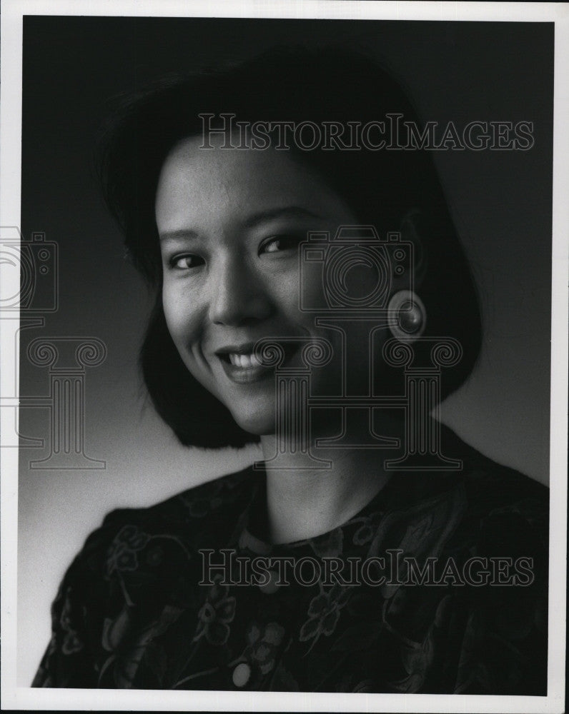 1989 Press Photo Bernatette Yao Host of &quot;Asian Focus&quot; WNEV-TV - Historic Images