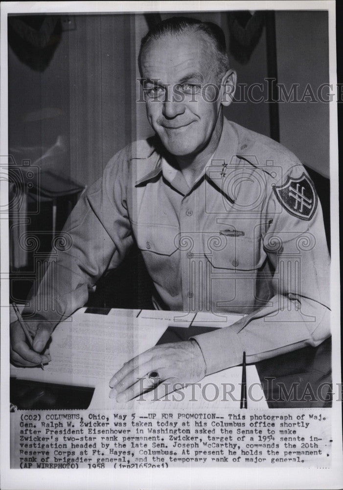 1958 Press Photo Major General Ralph Zwicker of Columbus - Historic Images