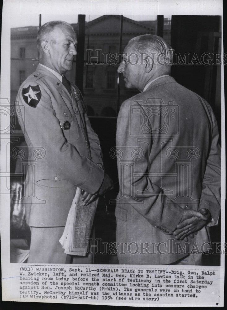 1954 Press Photo  Brig. General Ralph Zwicker &amp; Major General Lawton - Historic Images