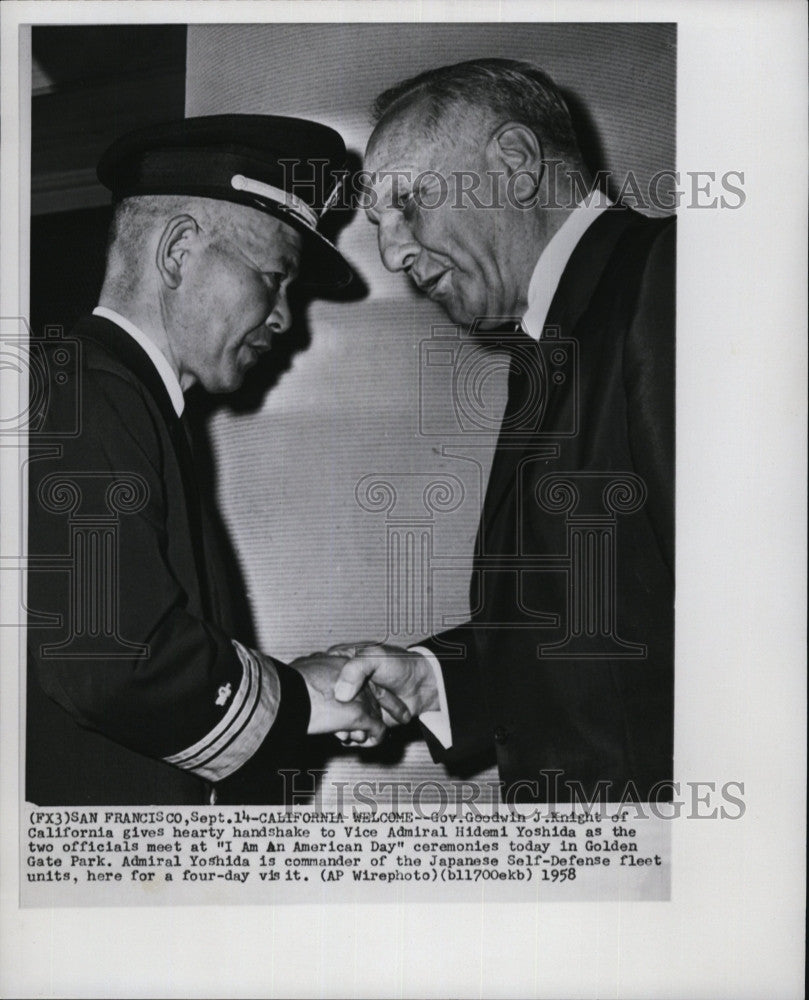 1958 Press Photo Vice admiral Hidemi Yoshida of Japan with Gov. Godwin J. Knight - Historic Images