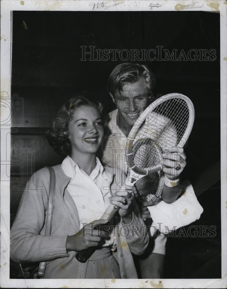 1950 Press Photo Actress Barbara Lawrence with National Singles Champ Ted Larsen - Historic Images