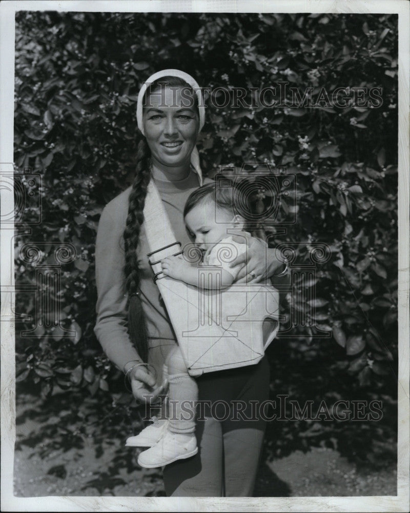 1966 Press Photo Actress Lois Lawson - Historic Images