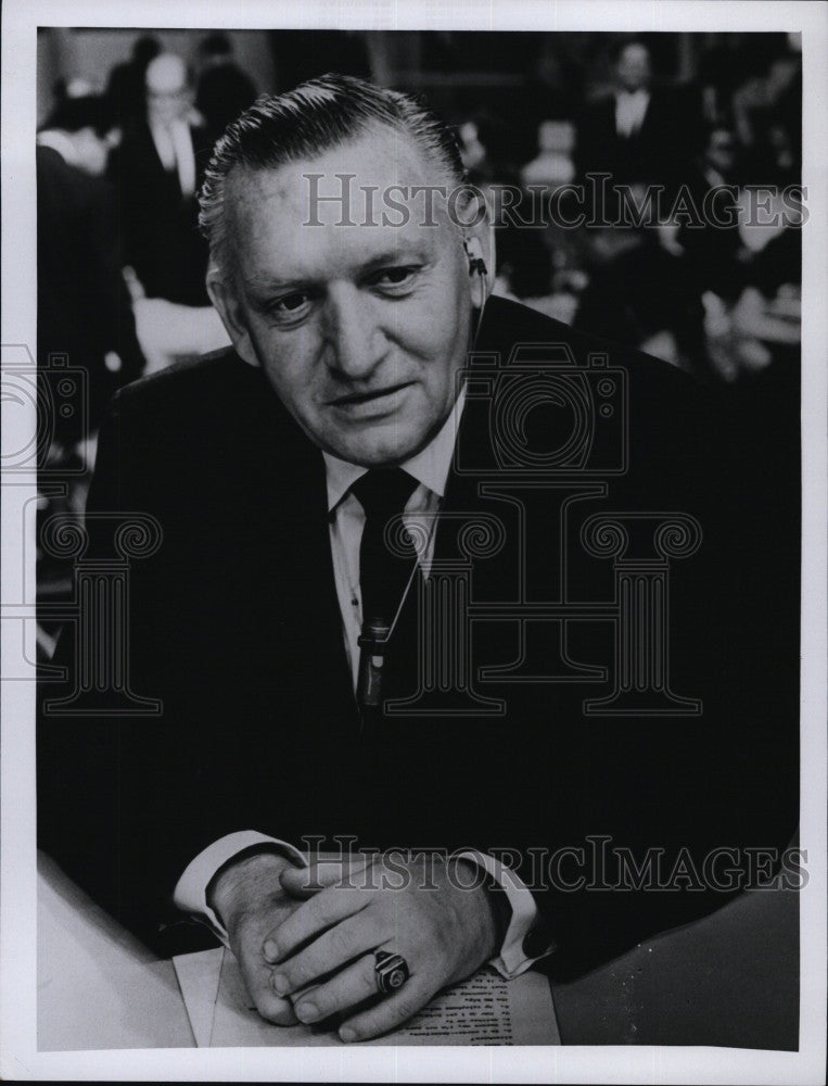 1970 Press Photo William Lawrence ABC News Reporter - Historic Images