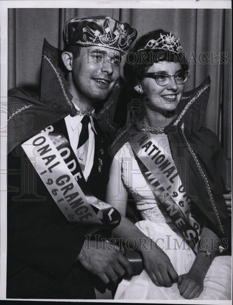 1961 Press Photo Track Runner John Lawson Chosen Prince &amp; Ann Engel - Historic Images