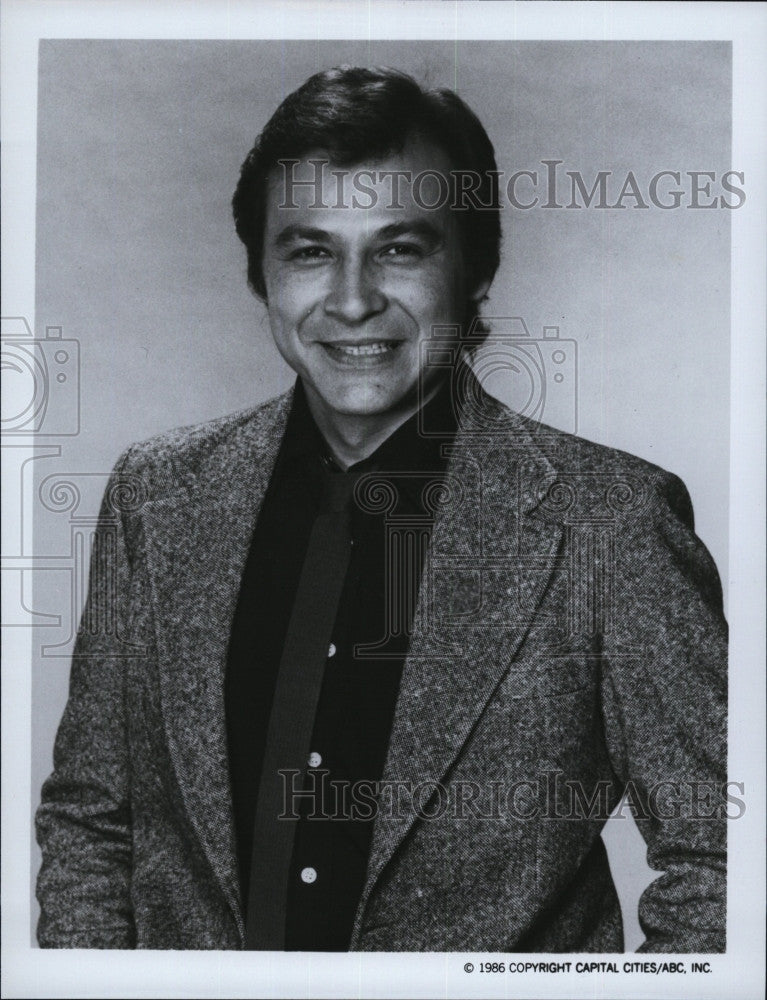 1986 Press Photo Actor Richard Yniguez Stars in ABC&#39;s Ohara - Historic Images