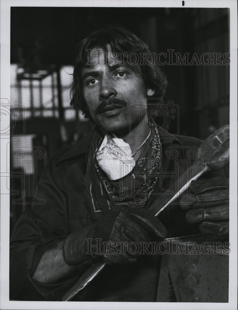 Press Photo Actor Richard Yneguez of Boulevard Nights - Historic Images