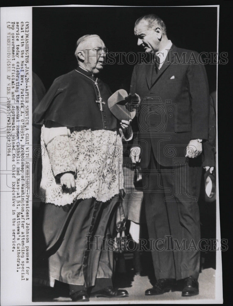 1964 Press Photo President Lyndon B Johnson with Archbishop Patrick A O&#39;Boyle - Historic Images