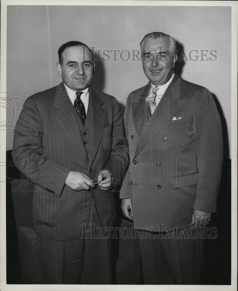 1954 Press Photo Lenahan O&#39;Connel and Paul E. Tienney - Historic Images