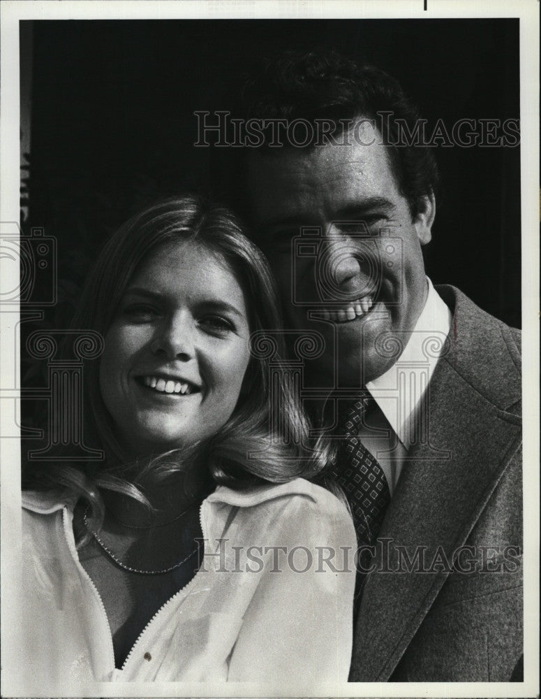 1975 Press Photo Actress Meredith Baxter &amp; John Shuck In &quot;Secrets For Sale&quot; - Historic Images