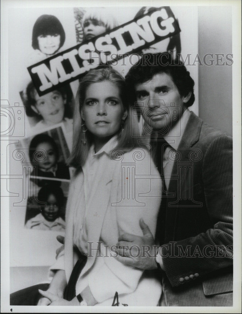 1985 Press Photo Actress Meredith Baxter &amp; Husband &quot;Have You Seen This Person?&quot; - Historic Images