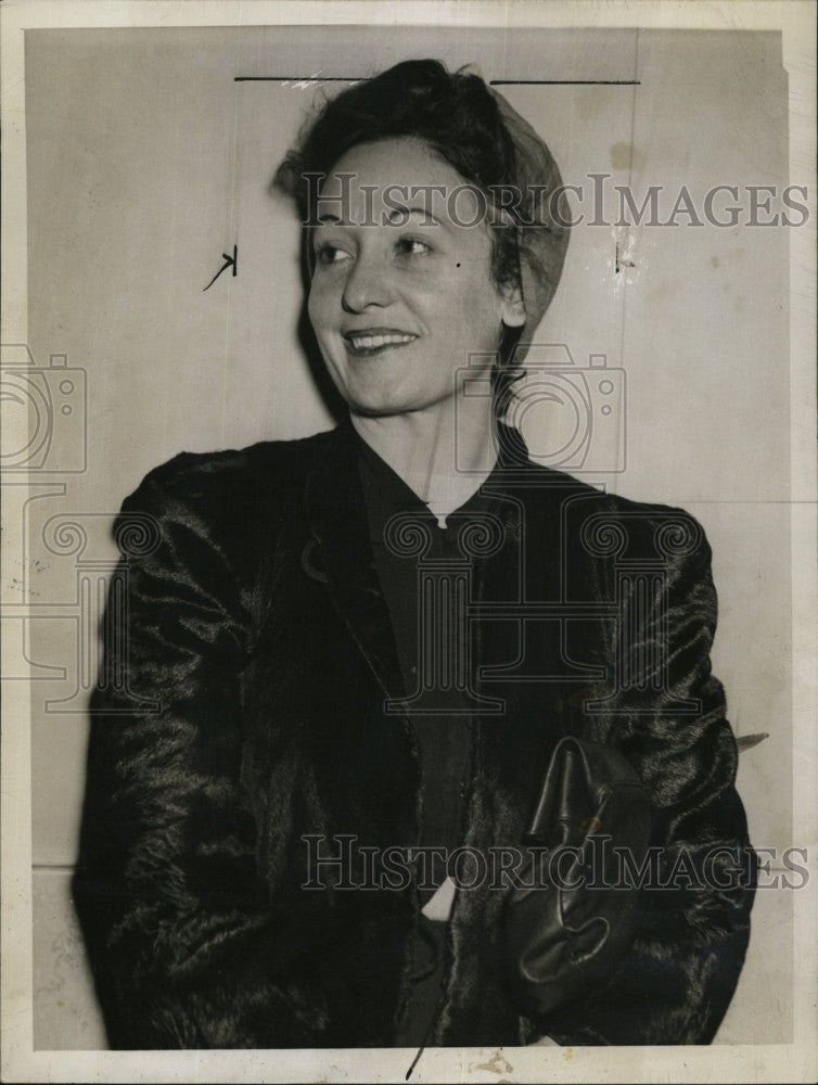 1943 Press Photo Witness Ann Lettini Grove At Court Testifying - Historic Images