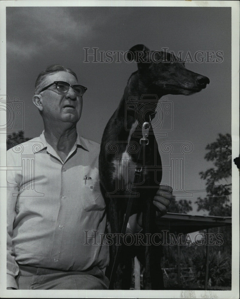 1964 Press Photo Dog Trainer Al Smart With Rinaker - Historic Images