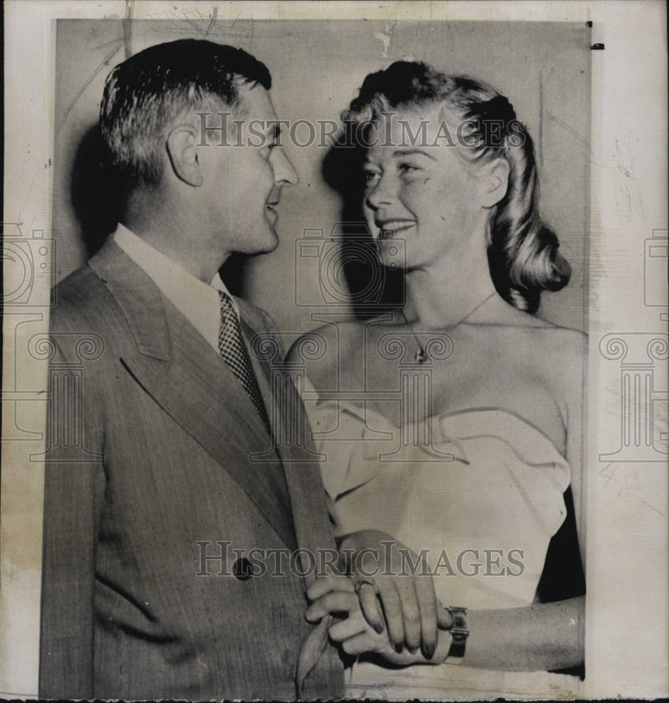 1950 Press Photo Actress Helen Walker &amp; Edward Nicholas During Wedding - Historic Images
