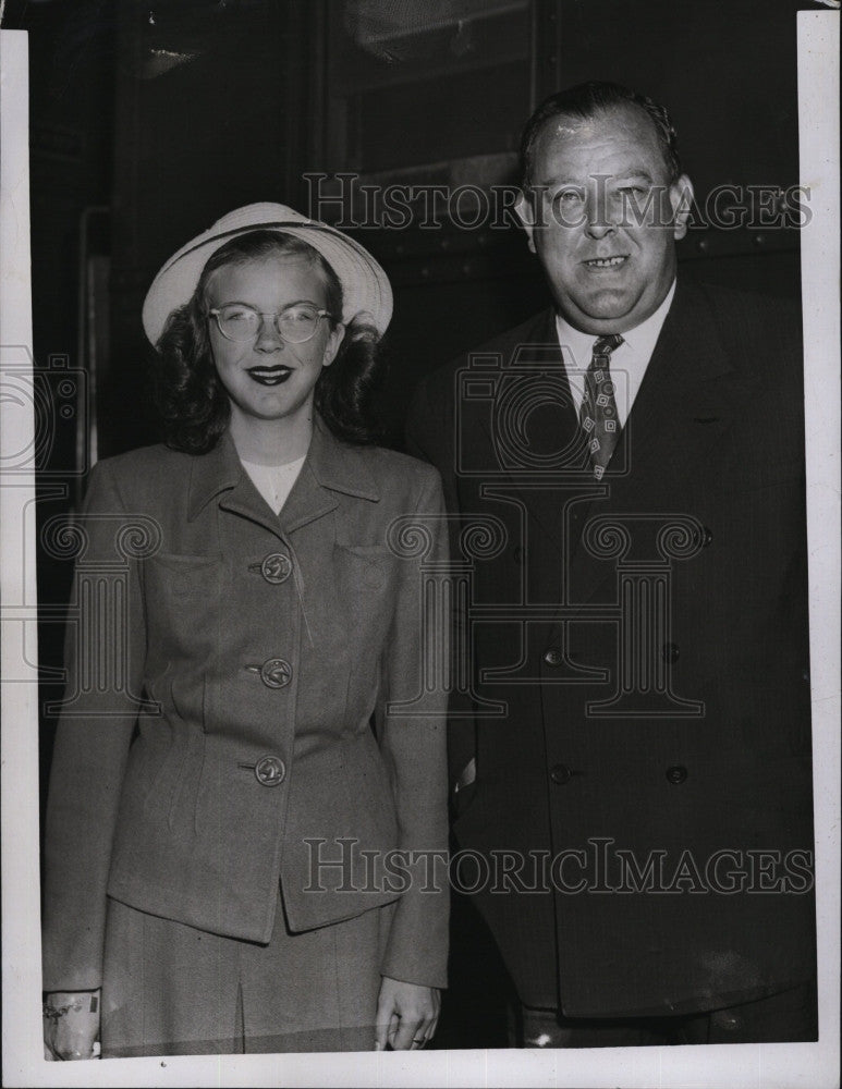 1947 Press Photo Norwegian politician Trygve Lie and daughter, Nettie - Historic Images