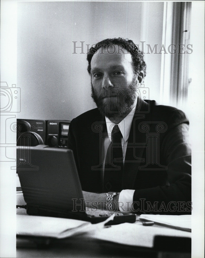 1996 Press Photo Dr Robertr Barger in his office in Newton - Historic Images