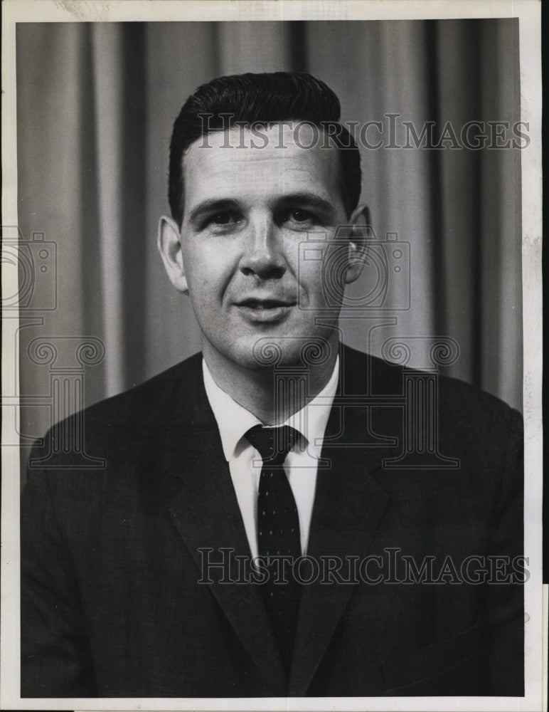 1963 Press Photo  William J Fahey, Manager WNAC &amp; WNAC-TV - Historic Images