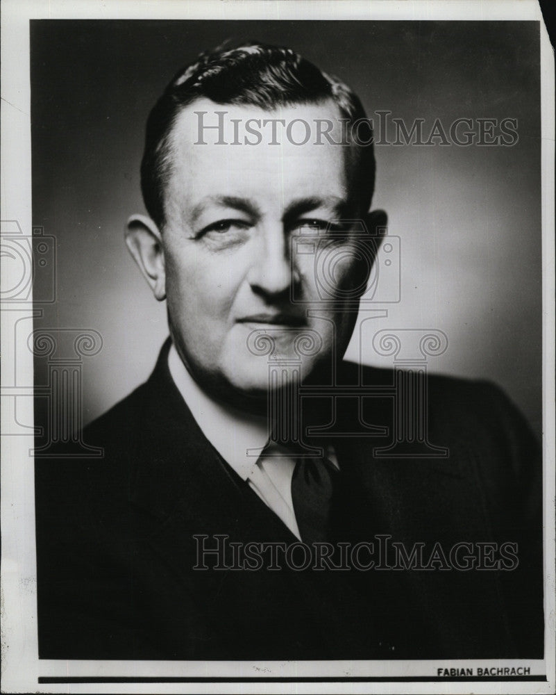 1955 Press Photo Robert M. Morgan, VP &amp; treasure Boston 5Cent Bank - Historic Images