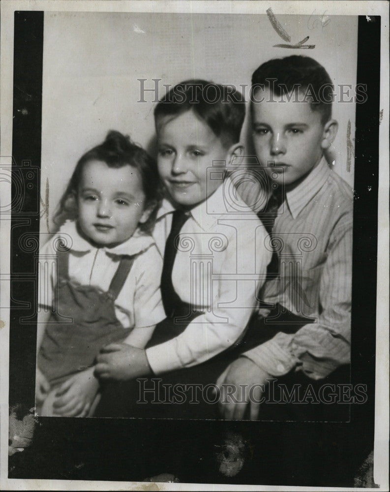 1948 Press Photo Thomas Robert &amp; Francis Morrissey Children Of Slain Man - Historic Images