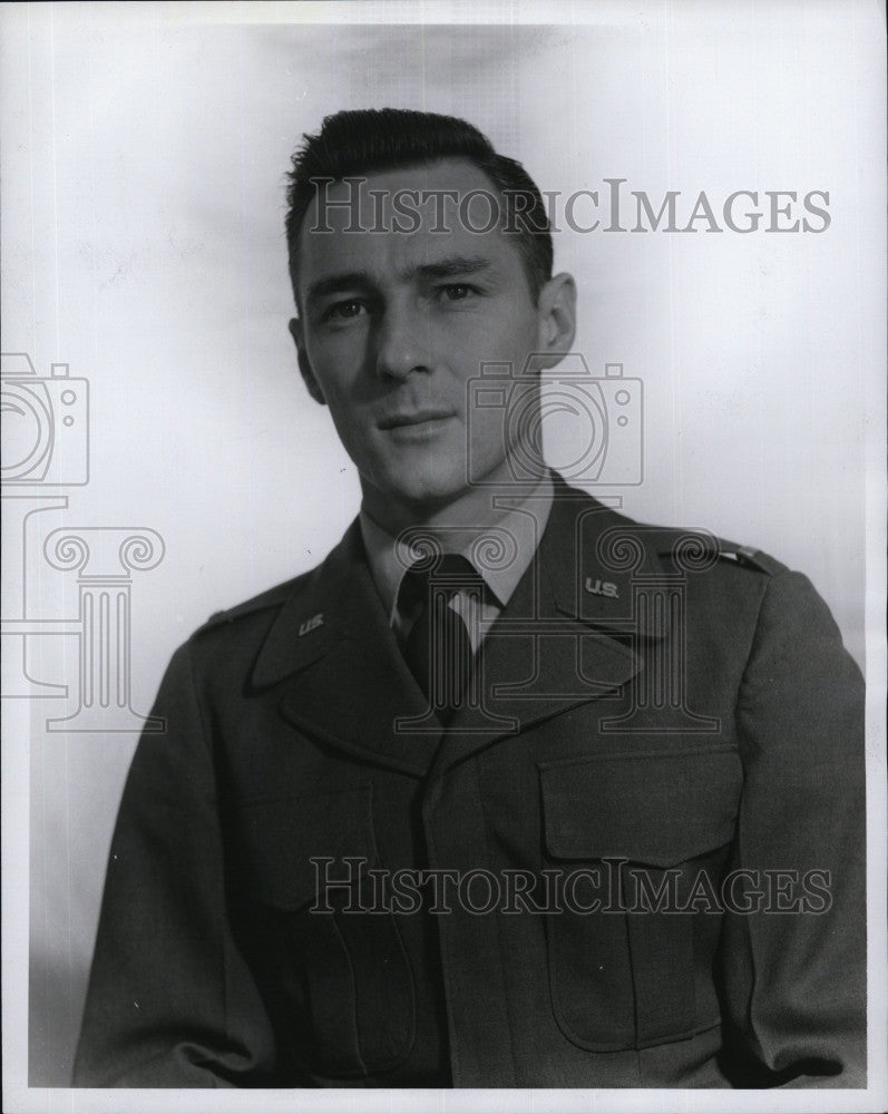 1957 Press Photo Lt David P Morse of Dedham, Mass. - Historic Images