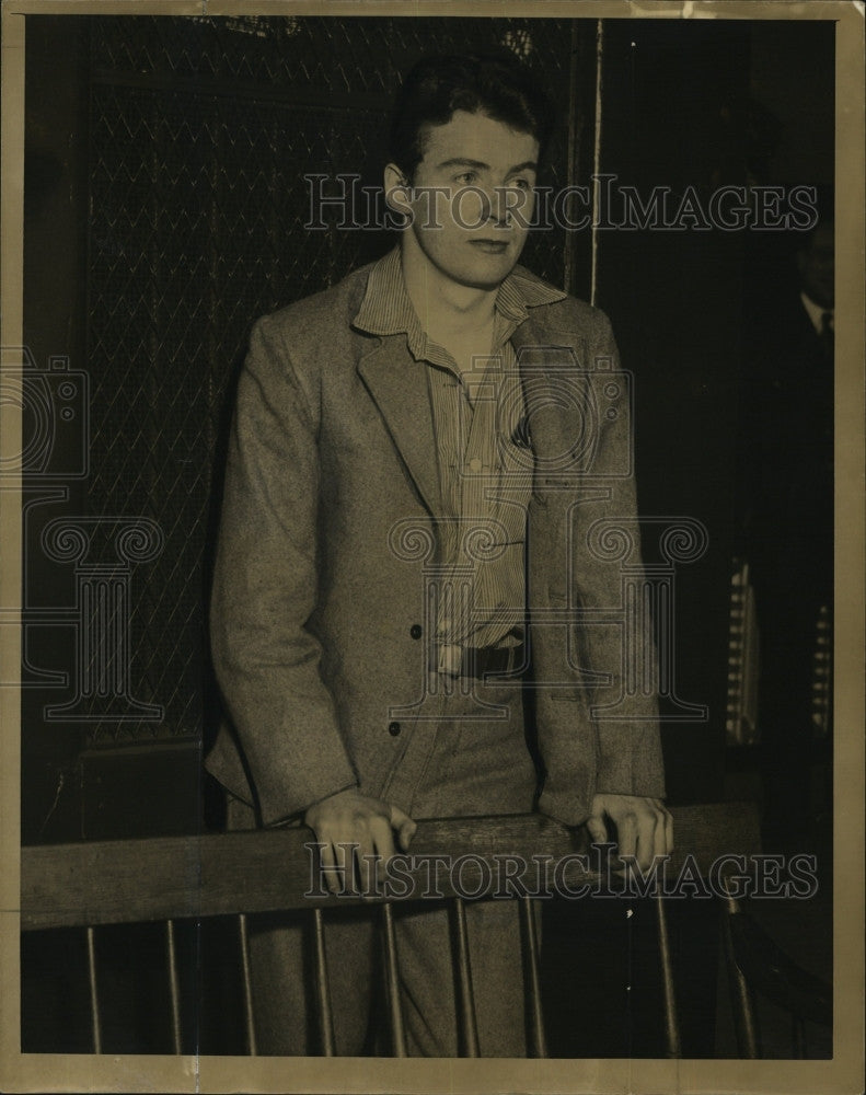 Press Photo Francis J Moriarty Arrested For Committing Crime - Historic Images