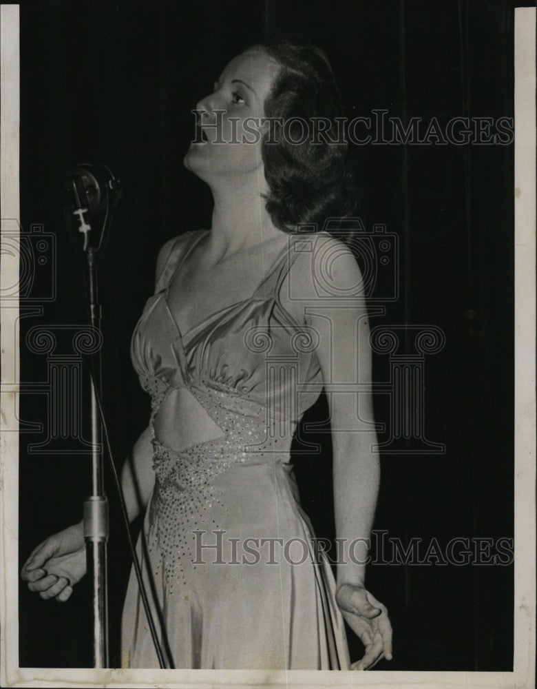 1946 Press Photo Beauty Cintest Winner Joan Hunt - Historic Images