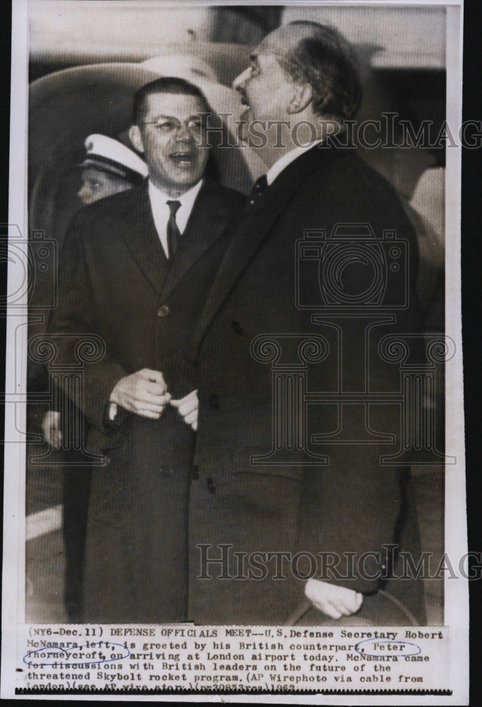 1963 Press Photo US Defense Sec Robert McNamara &amp; British Peter Thorneycroft - Historic Images