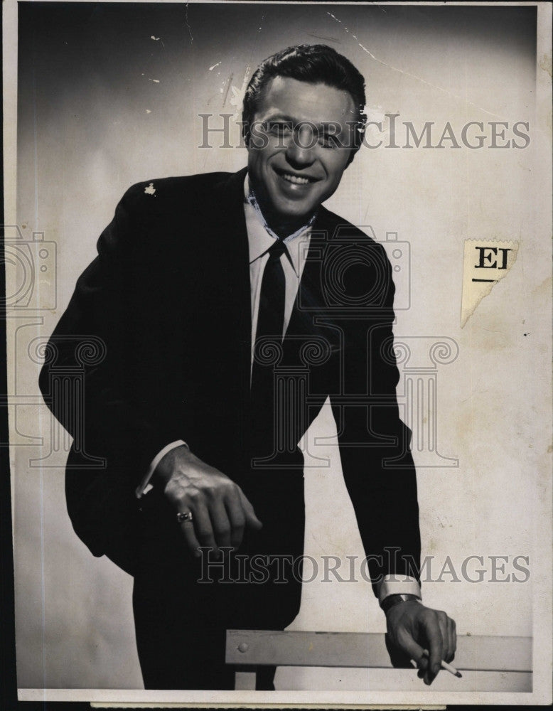 1964 Press Photo Steve Lawrence to host &quot;NBC Ice Follies of 1965&quot; - Historic Images