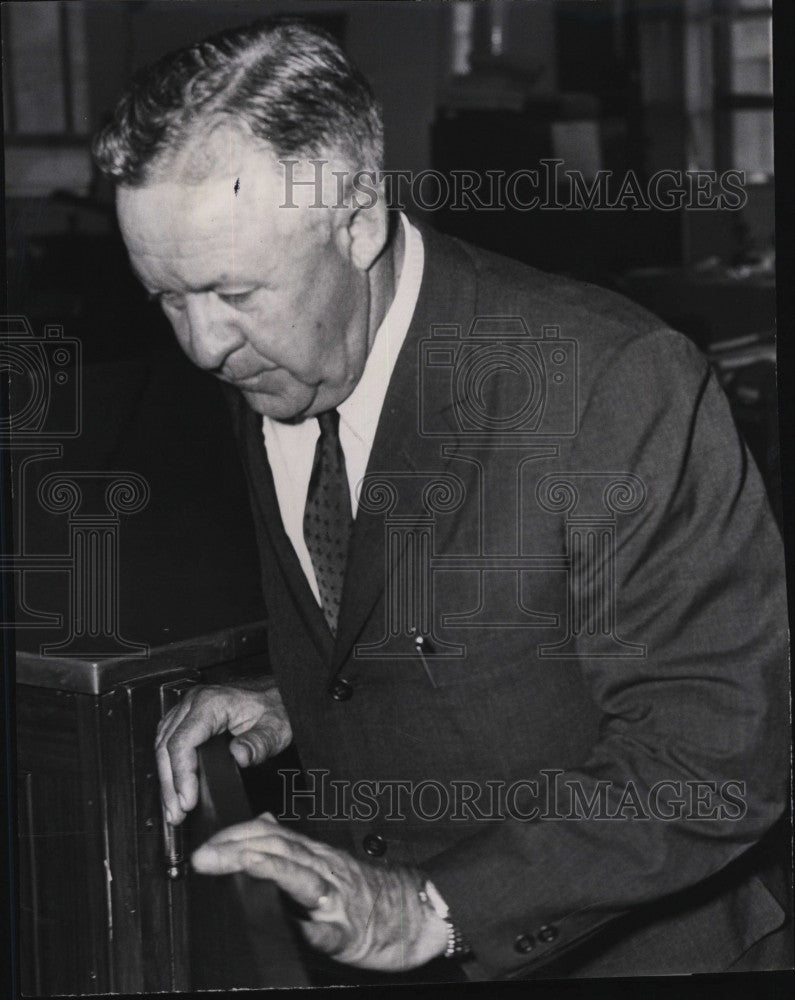 1961 Press Photo Charles Lawton Jr in Federal Court - Historic Images