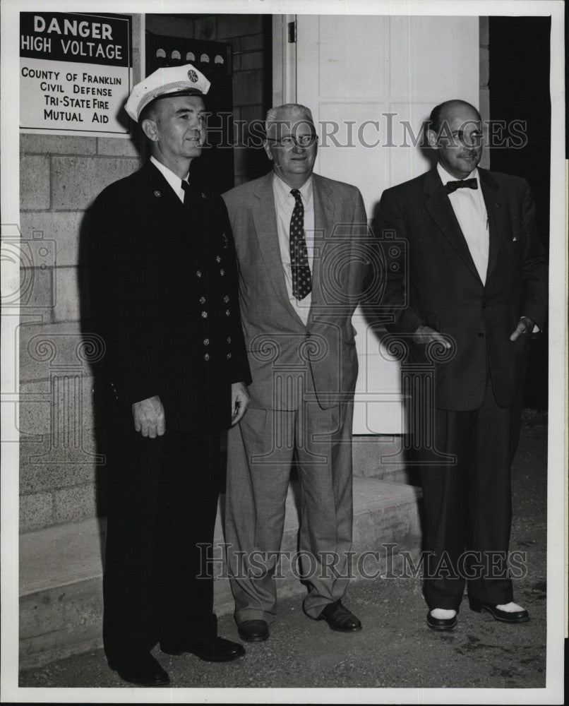 1956 Press Photo Dep.Chief Edmond Tetrault, of Greenfiled Mass fire Dept. - Historic Images