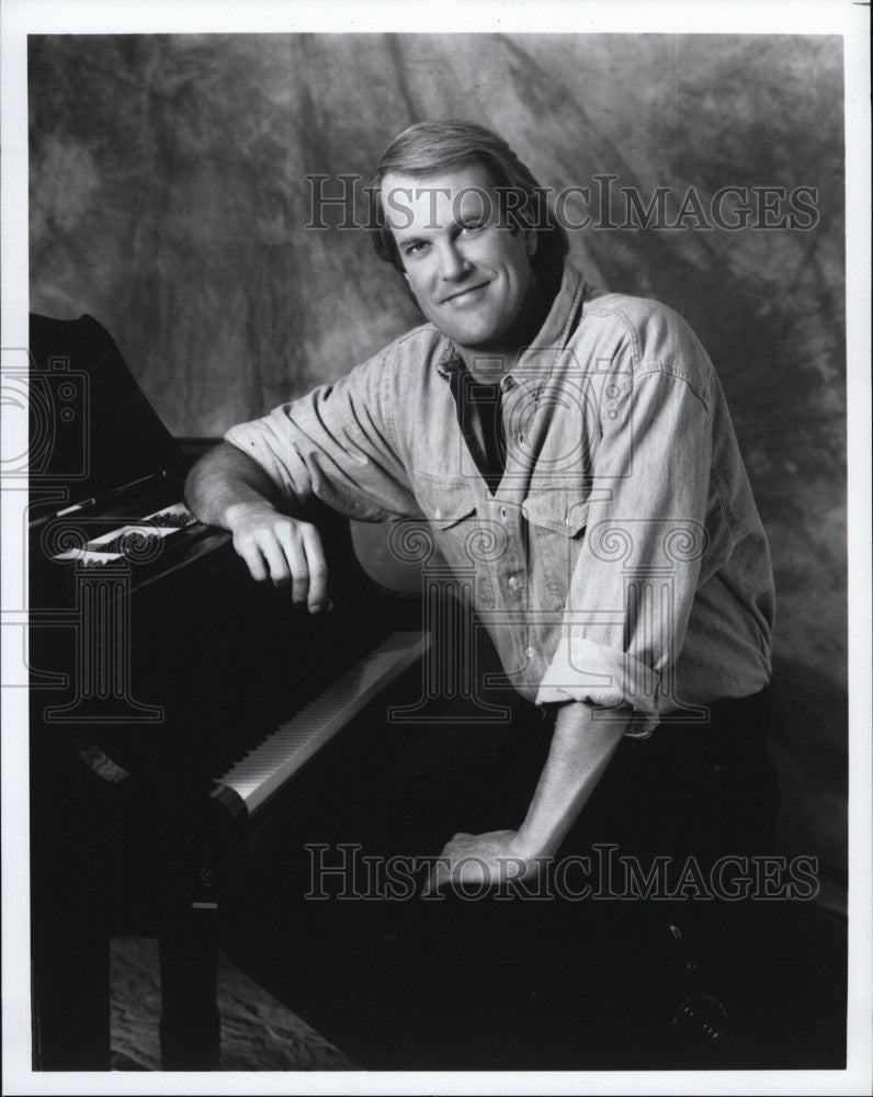 Press Photo Pianist And Emmy Award Winning Composer John Tesh - Historic Images