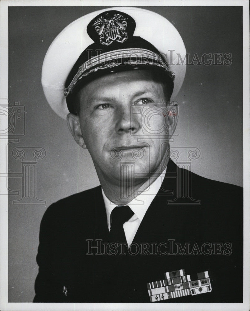 1970 Press Photo Captain Robert L. Thorson USN - Historic Images