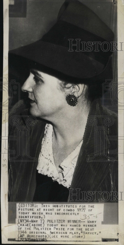 1945 Press Photo Author Mary Chase Wins Pulitzer Prize - Historic Images