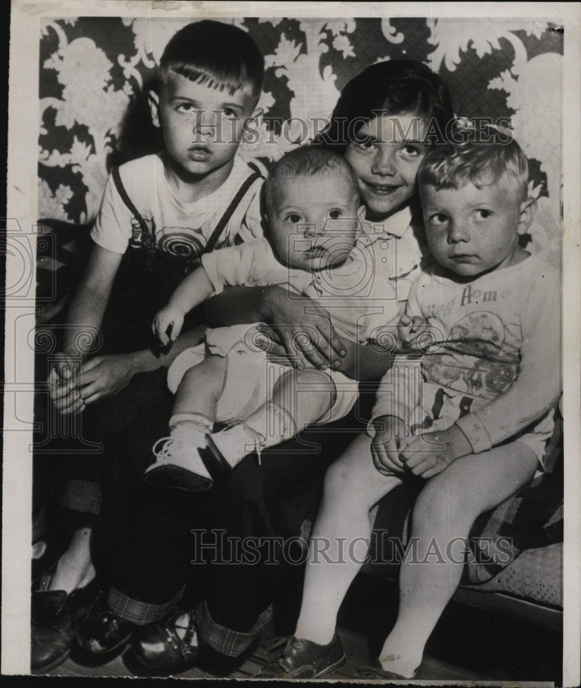 1952 Press Photo kids of Mr. &amp; Mrs. John Schreiber, mom shot dad to death - Historic Images