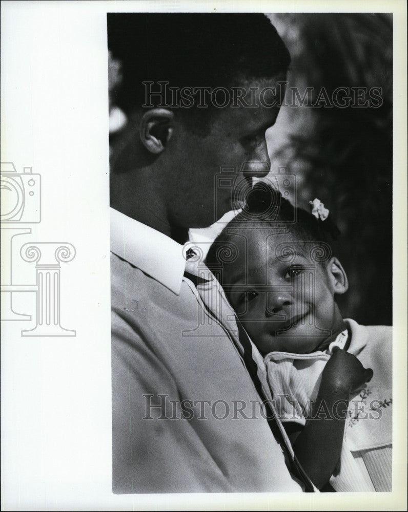 1985 Press Photo Jendi Hunt at Spaulding Rehab center - Historic Images