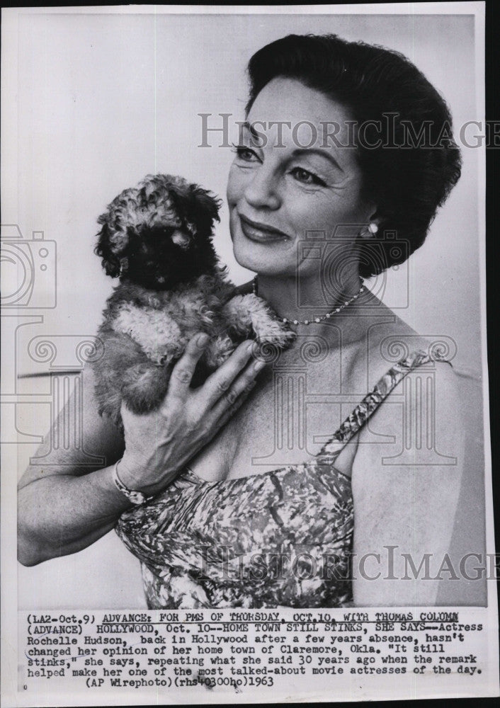 1963 Press Photo Rochelle Hudson and her pet dog - Historic Images