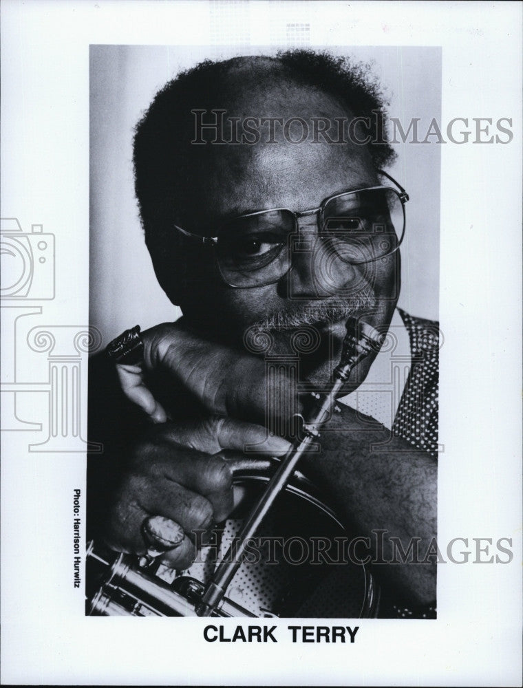 Press Photo Musician Clark Terry and his horn - Historic Images