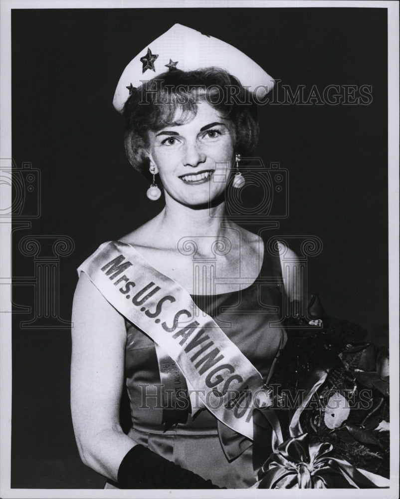 1961 Press Photo Mrs.Emliy Terrall of Oregan is Mrs.U.S. Saving Bonds of 1962. - Historic Images