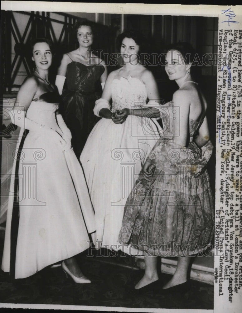 1958 Stefanie Gulden, Vera Vo Saueken & Eileen Kingsbury Smith - Historic Images