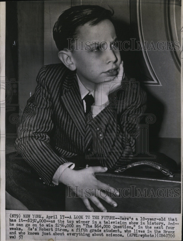 1957 Press Photo 5th grader Robert Strom, then top winner in game show history - Historic Images