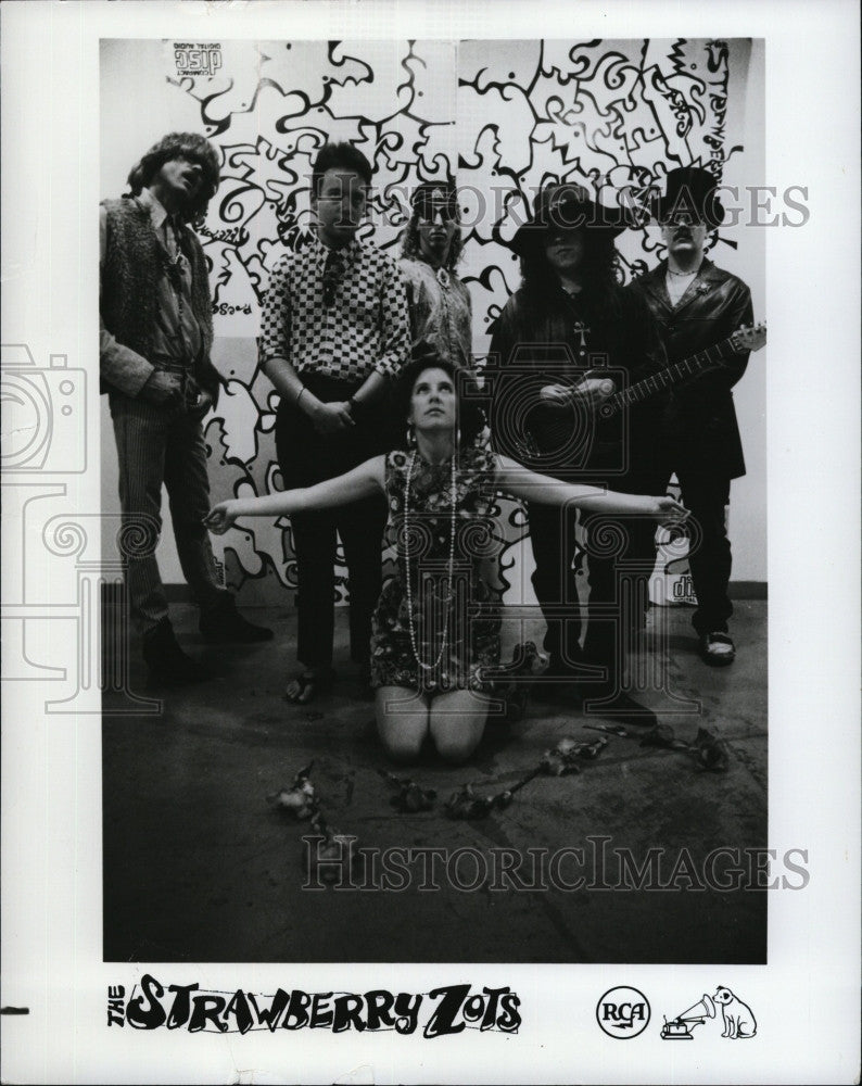 Press Photo The Strawberry Zots - Historic Images