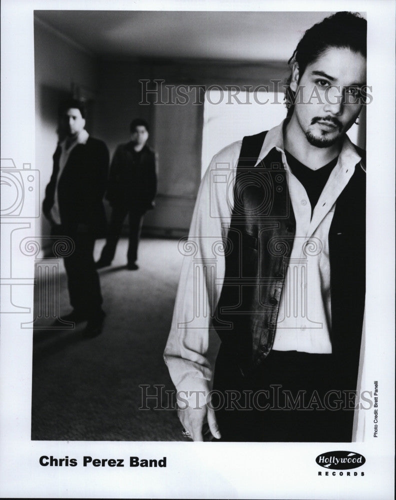 1999 Press Photo Chris Perez Band on Hollywood Records - Historic Images