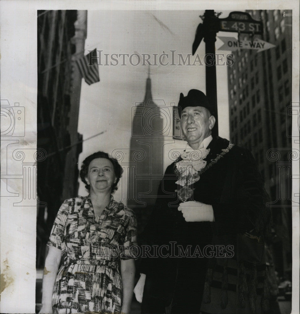 1955 Press Photo Lord Mayor D. E. Woodman, wife - Historic Images